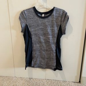 Cap sleeve Lululemon top Great condition
